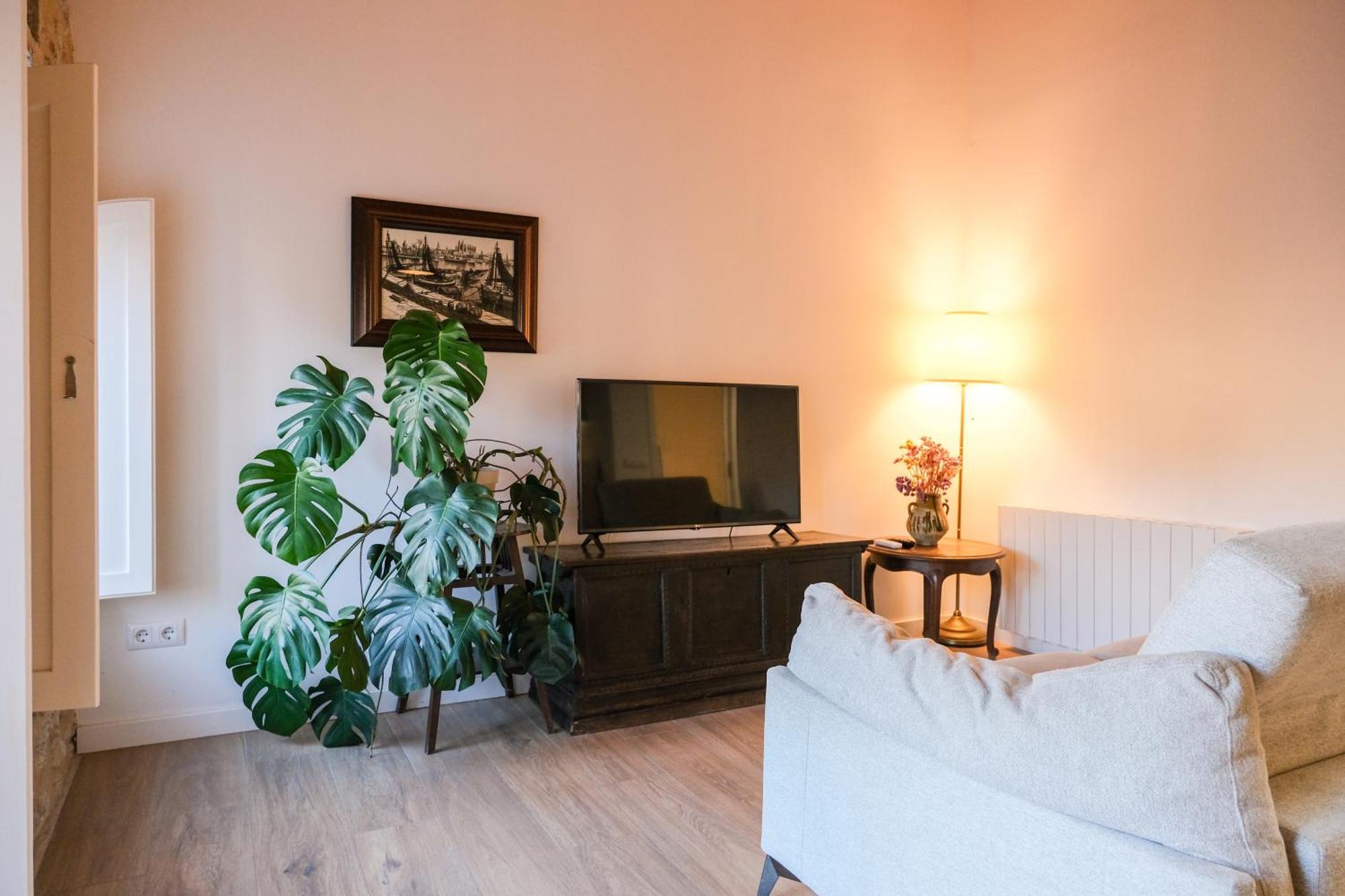 Ganganell Atic Apartamento Con Terraza En Besalú Екстериор снимка