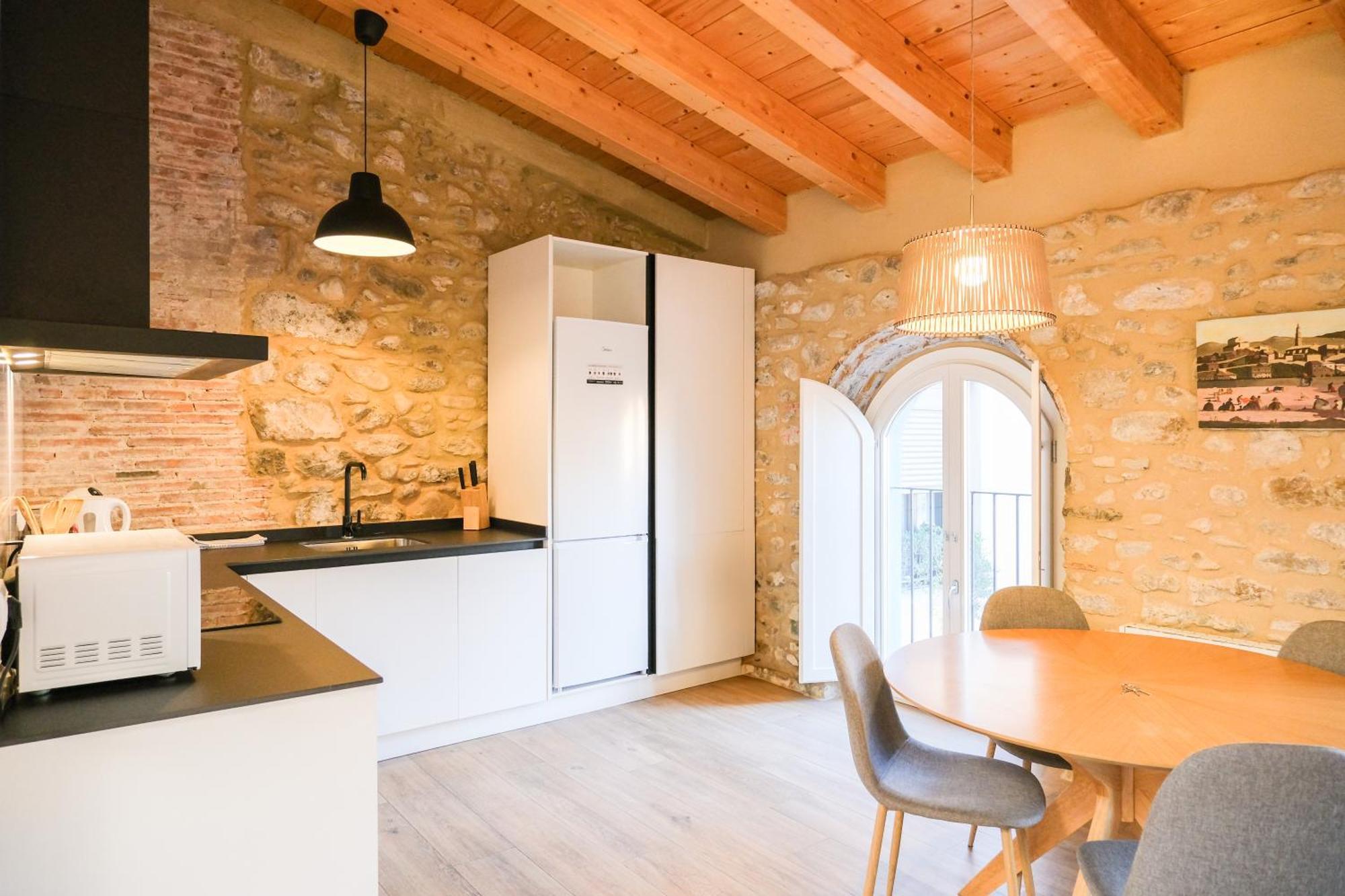 Ganganell Atic Apartamento Con Terraza En Besalú Екстериор снимка