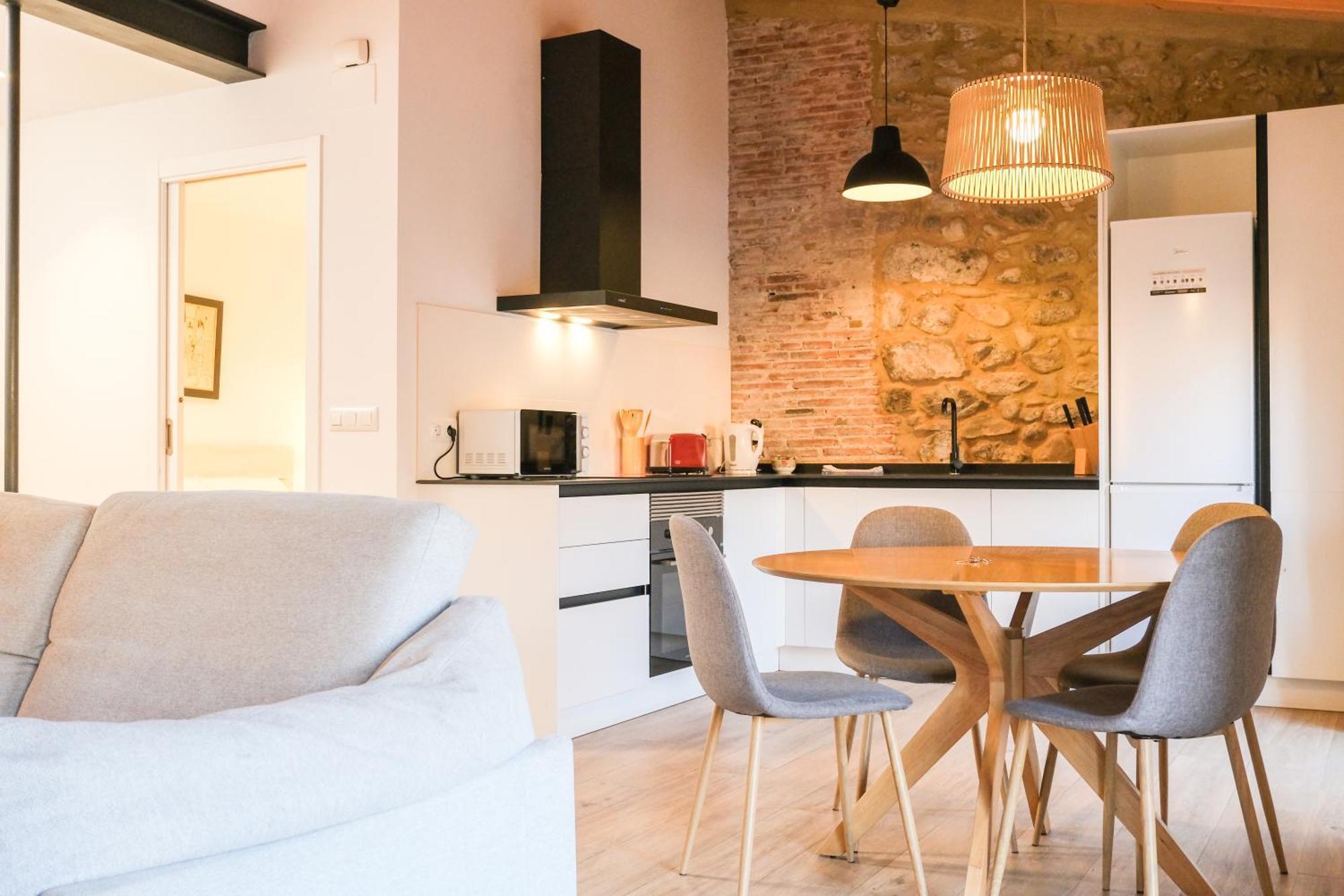 Ganganell Atic Apartamento Con Terraza En Besalú Екстериор снимка