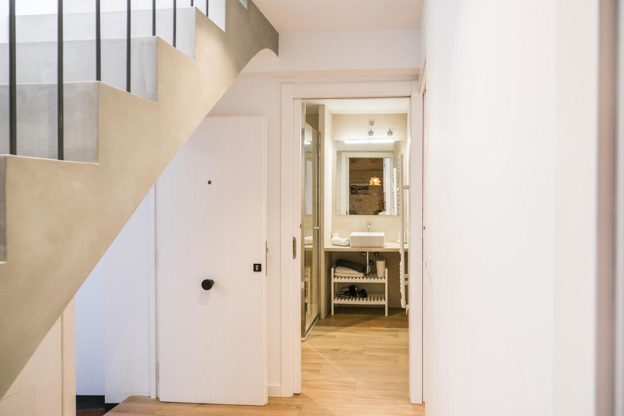 Ganganell Atic Apartamento Con Terraza En Besalú Екстериор снимка